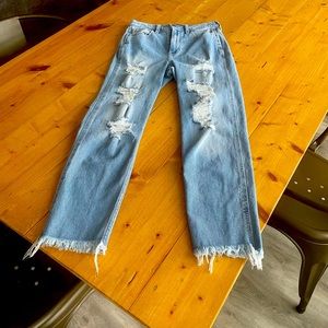 Hollister ultra high rise mom jeans 3R